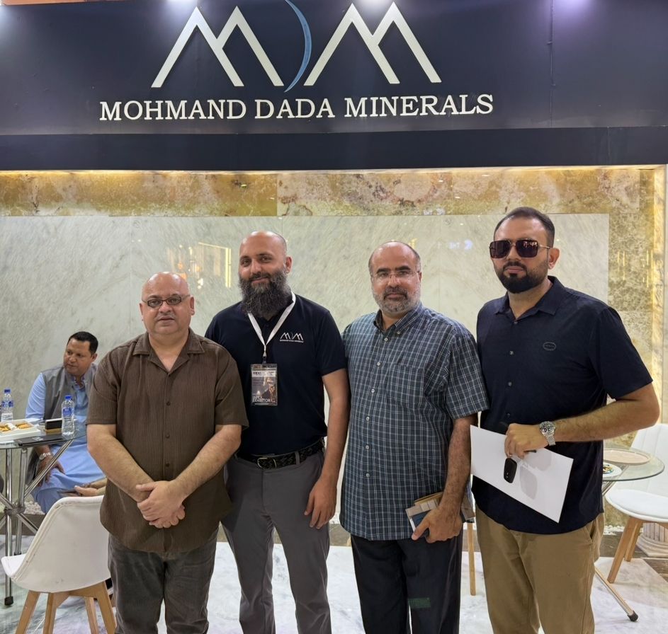 GIFT University Sindh Secretariat Representatives Visit IAPEX Exhibition, Karachi
